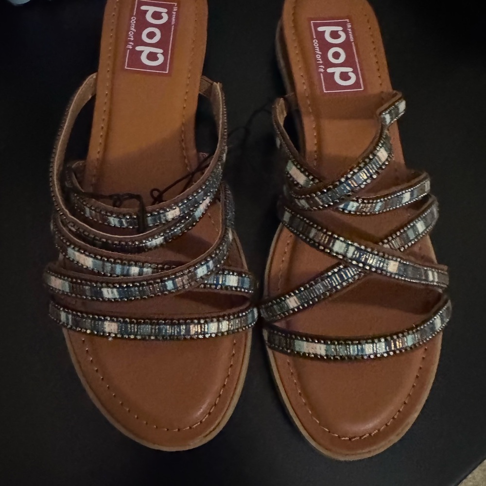 Pop Brown Rhinestone Sandals - Picture 4 of 13